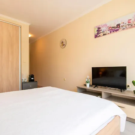 Апартамент Поли 2 Сардиния Apartment Свети Влас Екстериор снимка